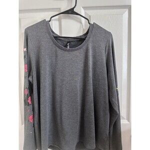 Torrid graphic Gray Black Cat Floral & Star Print Crew Neck Long Sleeve Size 1
